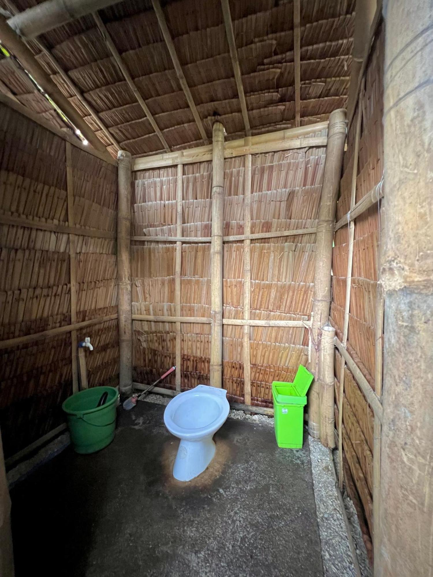 Ostello Tribal Huts Community Daanbantayan Camera foto